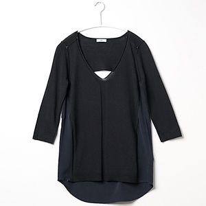 Soh Black V-Neck Pullover with Woven Back